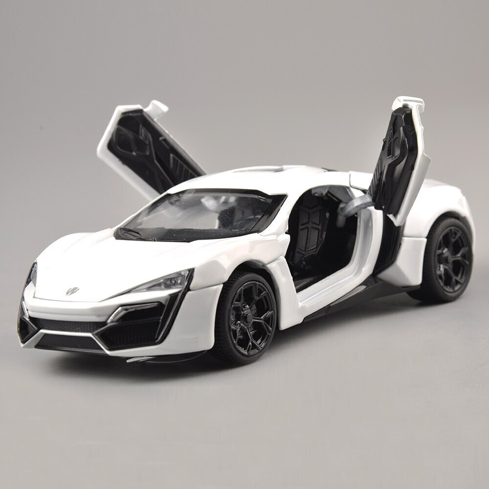 Машинка металлическая инерционная Lykan Hypersport (Ликан ГиперСпорт) 21 см  (1:24) с открывающимися вверх дверьми, капотом и багажником, белая - купить  с доставкой по выгодным ценам в интернет-магазине OZON (340596084)