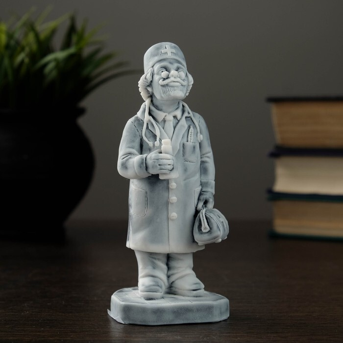 Сувенир "Доктор" 12,5см - купить Сувенир по выгодной цене в интернет ...
