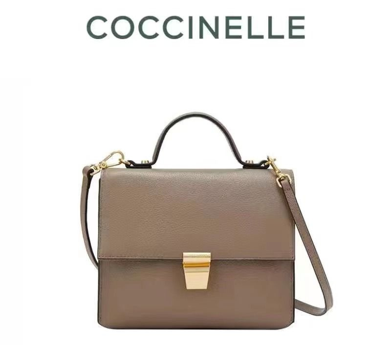 Сумка на плечо кроссбоди Coccinelle купить с доставкой по выгодным ценам в интернетмагазине