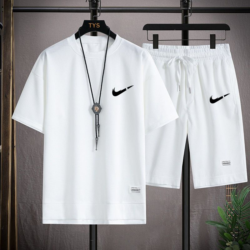 Комплект футболок Nike #1