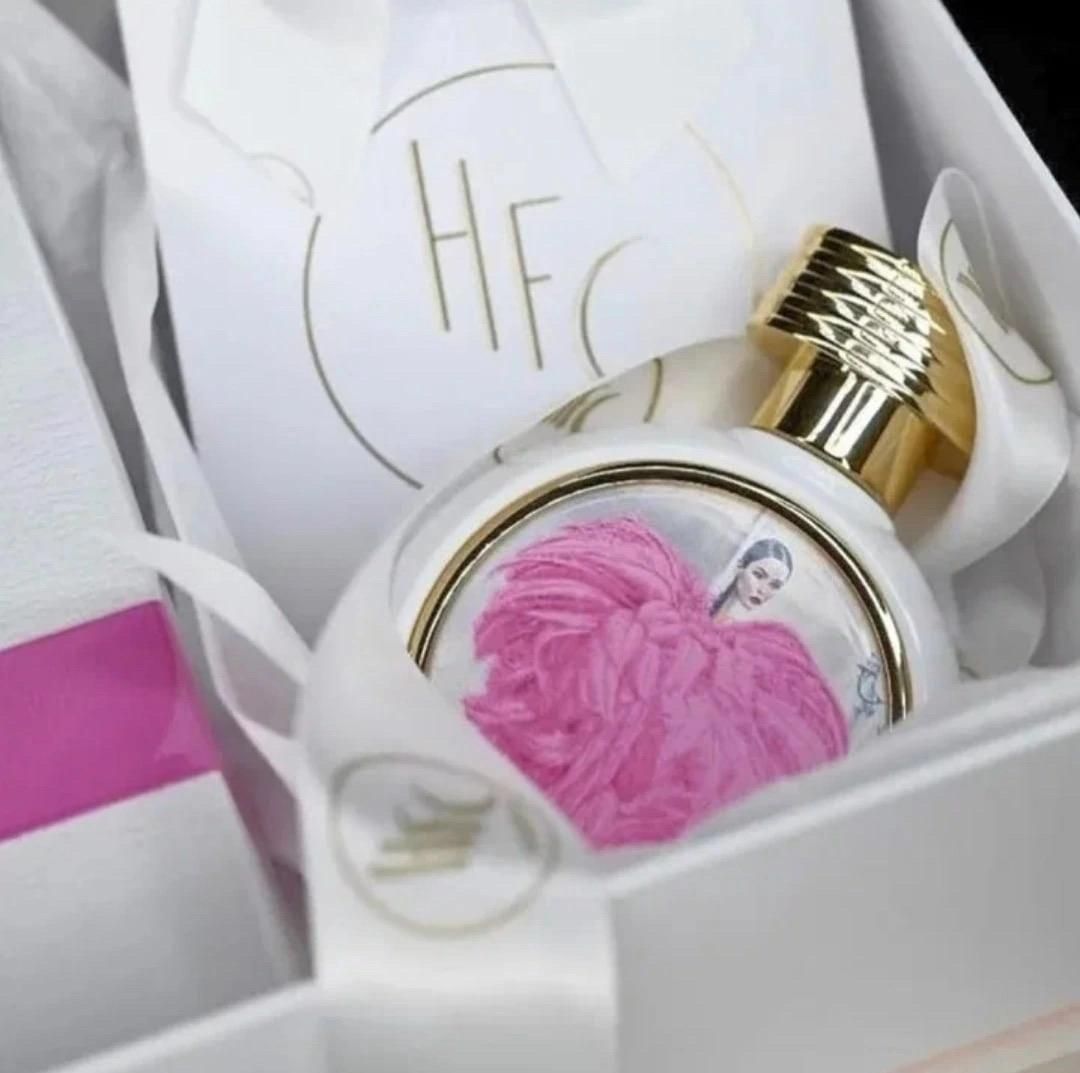 Love wear. HFC Wear Love everywhere 75ml EDP. Wear Love everywhere Haute Fragrance Company HFC. Haute Fragrance Company набор. Haute Fragrance Company Тревел.