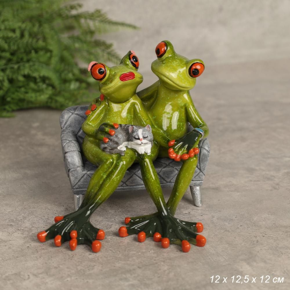Статуэтка Лягушки с кошкой, полистоун, 12 х 12,5 х 12 см