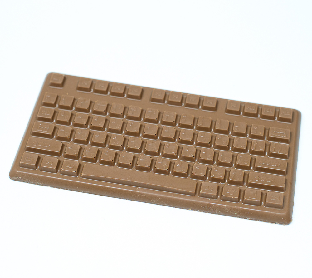 Подарочная шоколадная плитка Frade/Фраде - Плитка Клавиатура (вес-110г) (молочный)  #1