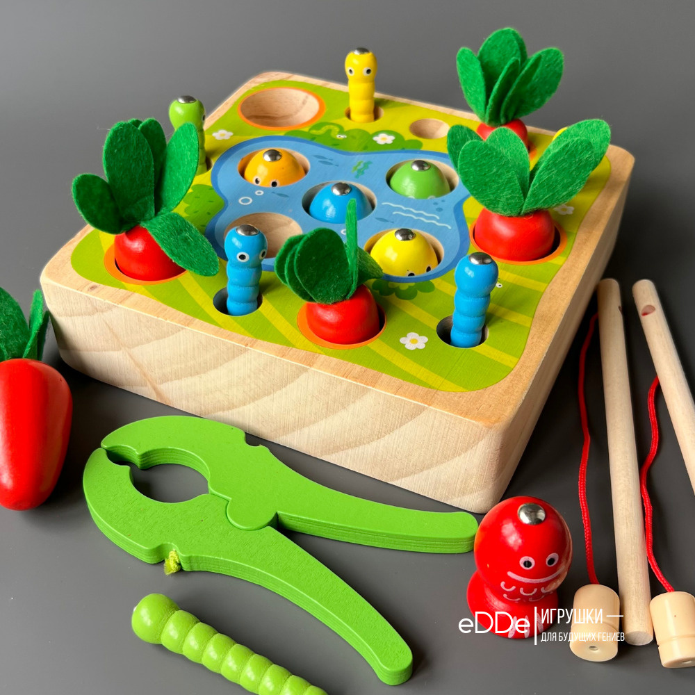 Игрушка для малыша весёлые червячки в яблоке и клубнике