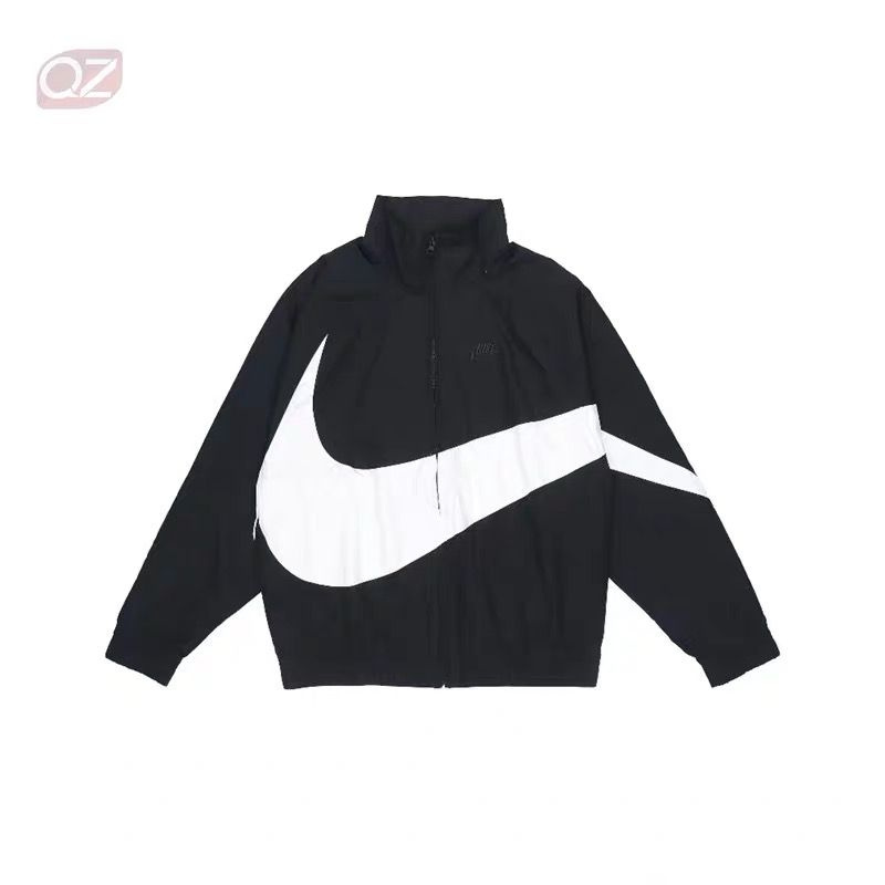 Плащ Nike #1