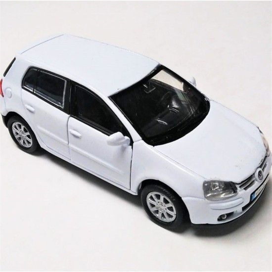 Модель машины 1:34-39 VW GOLF V 42361 белый #1