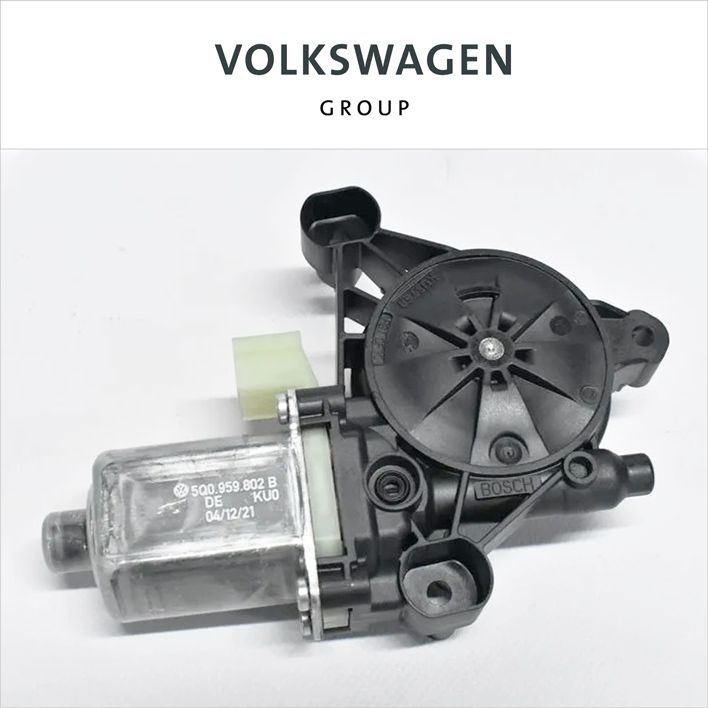 Мотор стеклоподъемника Volkswagen Tiguan 2 2016- / Octavia 2015 A7 (5E) 1.4 CZDA оригинал VAG 5Q0959802A #1