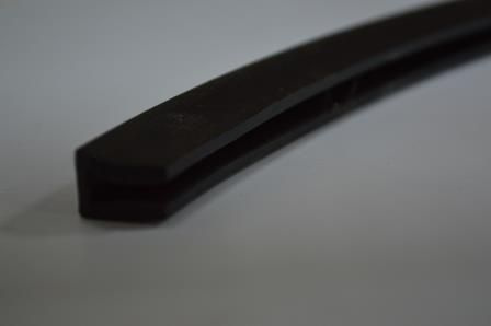 Профиль резиновый черный П-образный для уплотнения стекол и метала ...