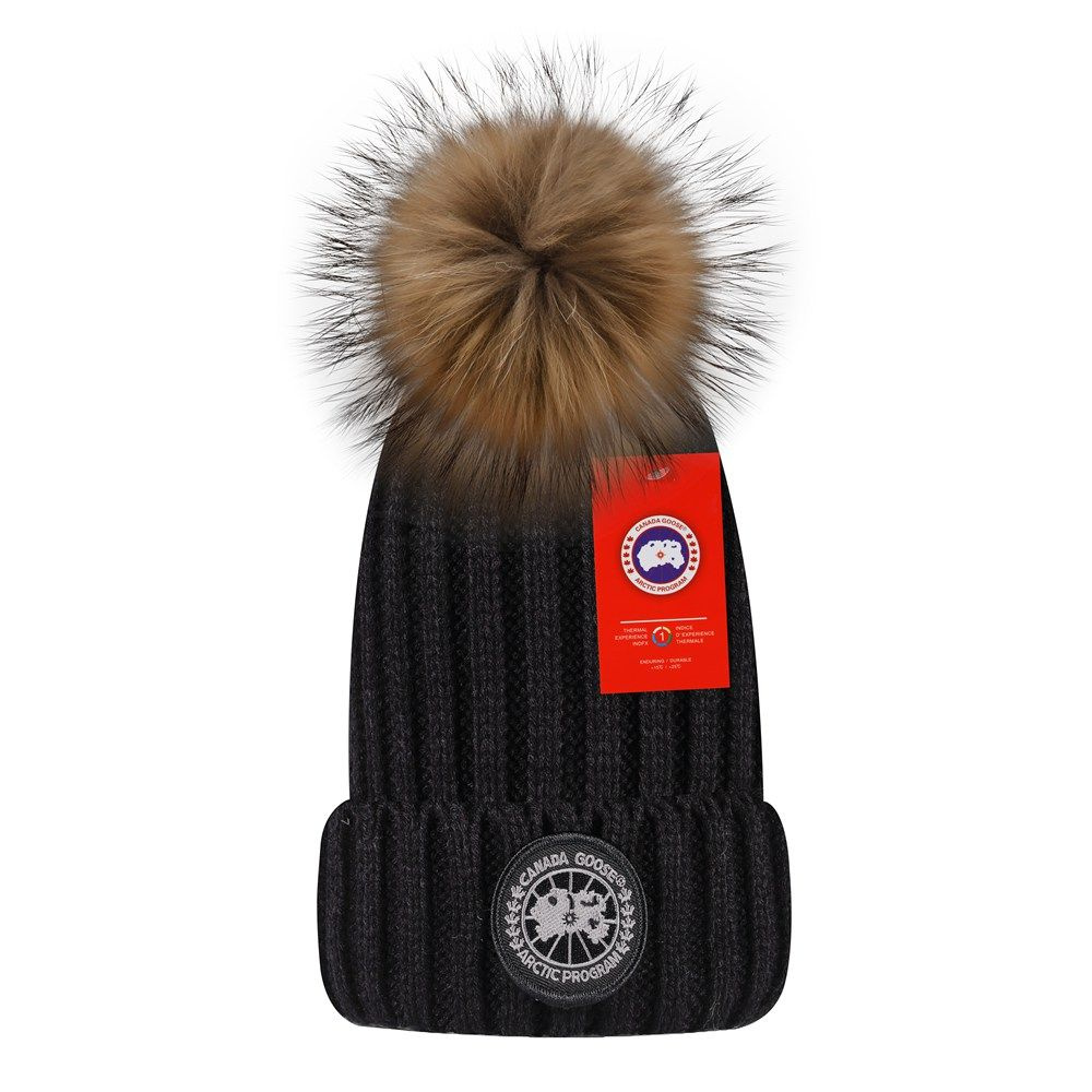 Шапка CANADA GOOSE #1