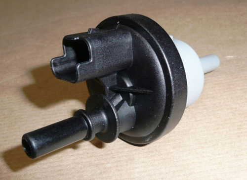 Клапан АДСОРБЕРА логан, сандеро, дастер Renault 8200248821 - Renault ...