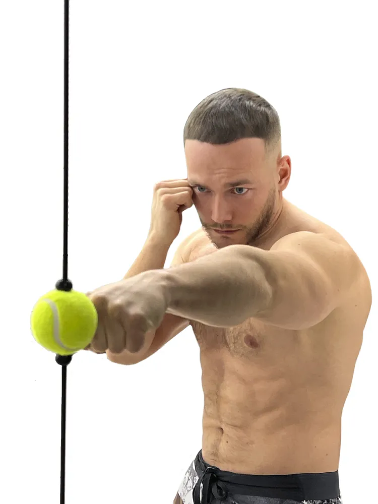 Эспандер FIGHT BALL DODGE, боевой мяч, мяч на резинке, пневмогруша, груша на растяжках, dodge ball, тренажер для бокса, вариант