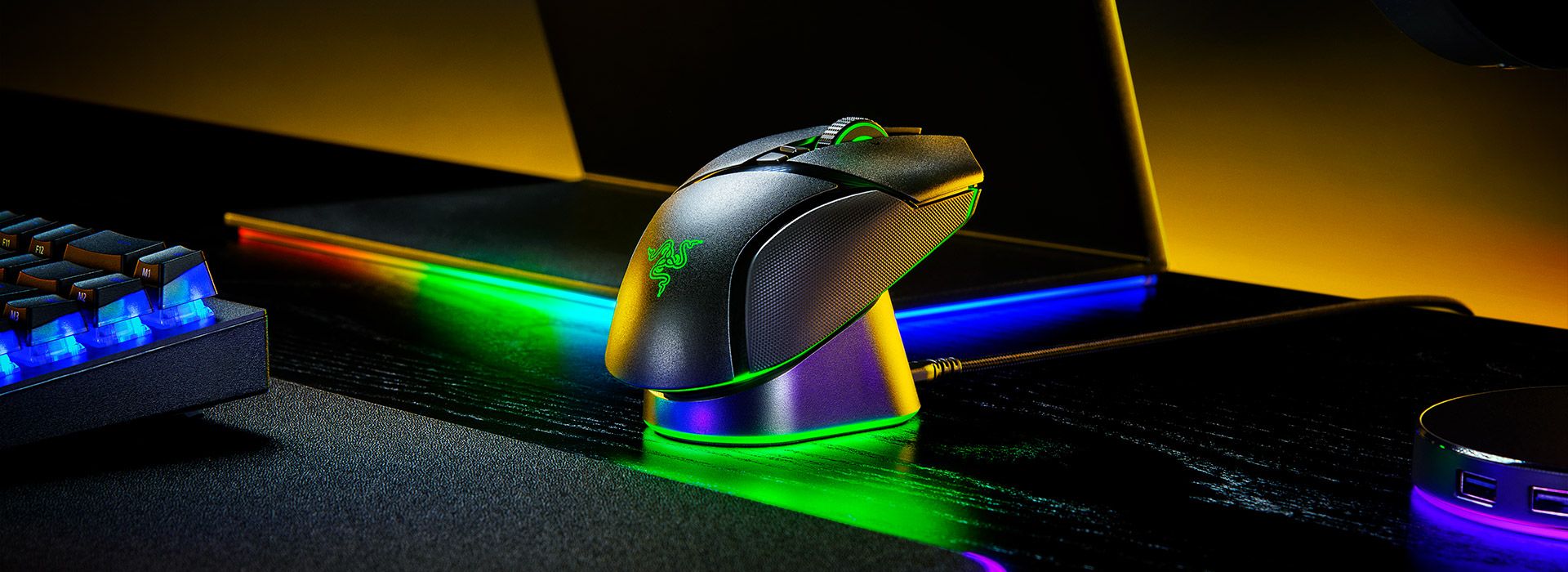 Razer hyperpolling wireless. Razer basilisk v3 pro. razer mouse dock pro. док станция для мыши razer.