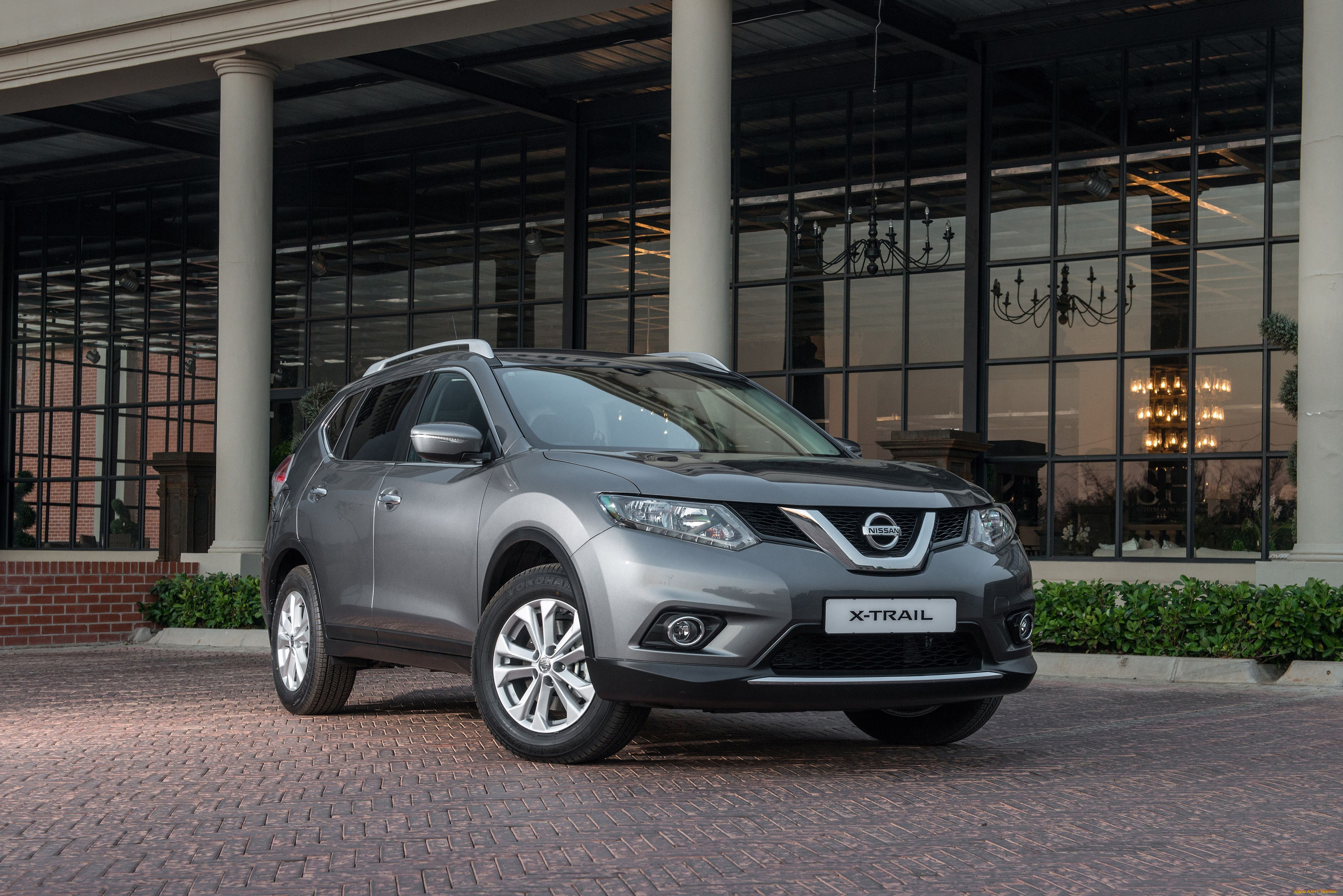 Купить б/у Nissan Juke I 1.6 CVT (190 л.с.) 4WD бензин вариатор в Москве: серый