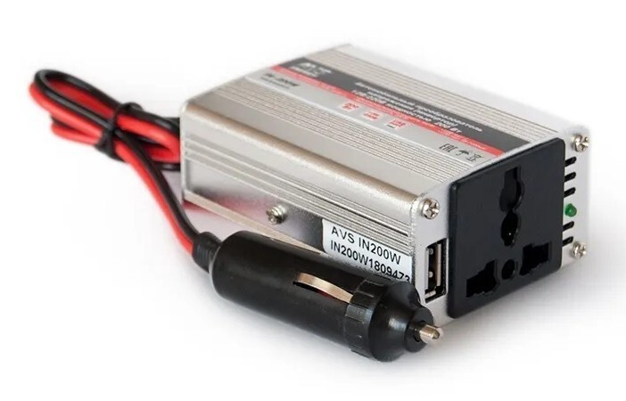 Автомобильный инвертор 12/220V AVS IN-200W, 1 универсальный разъем, 1 ...
