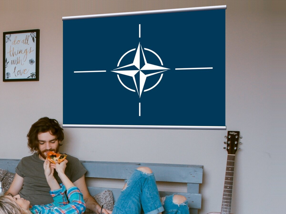 Картина на холсте "Флаг, нато, к северу" 120x90 см. с алюминиевым ...