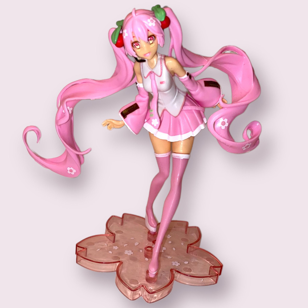 Экшн-фигурка аниме TAITO Miku Hatsune (Мику Хацунэ) Sakura Miku 18см