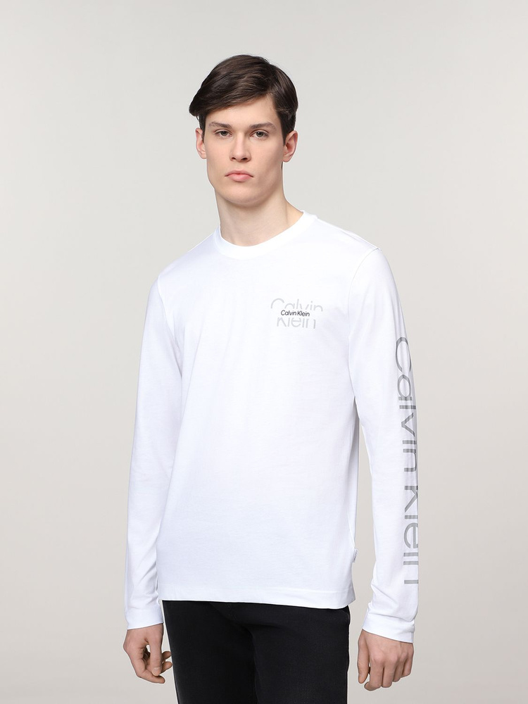 Лонгслив calvin klein. Белый мужской лонгслив Alexander Wang. Лонгслив белый мужской Zara. Мужская футболка с длинным рукавом Zara. Лонгслив Зара мужской.