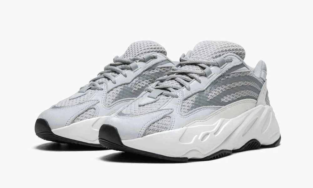 Nike yeezy 700 store v2