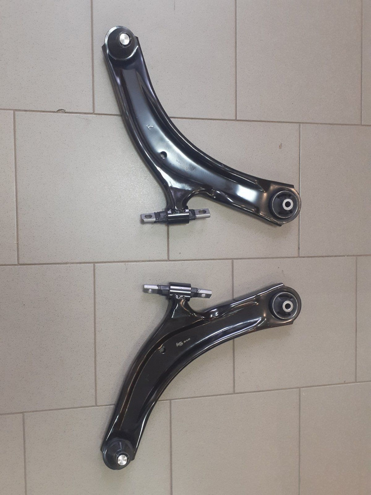 рычаги передние левый правый ниссан кашкай NISSAN Qashqai I J10 2007 ...