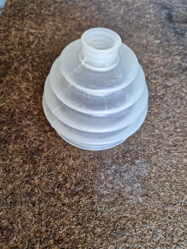 Пыльник привода (чехол гранаты) внутрений шрус ВАЗ-2123 Шевроле Нива и ...