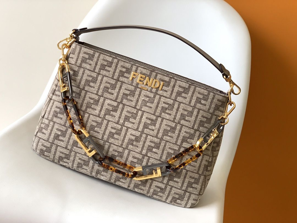 Fendi Клатч #1