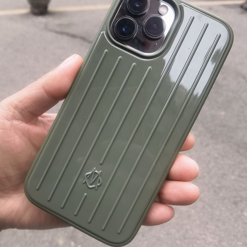 Чехол для смартфона Apple,RIMOWA для iPhone 15 Pro,Темно-зеленый