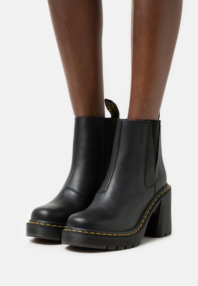 Ботинки Dr. Martens #1