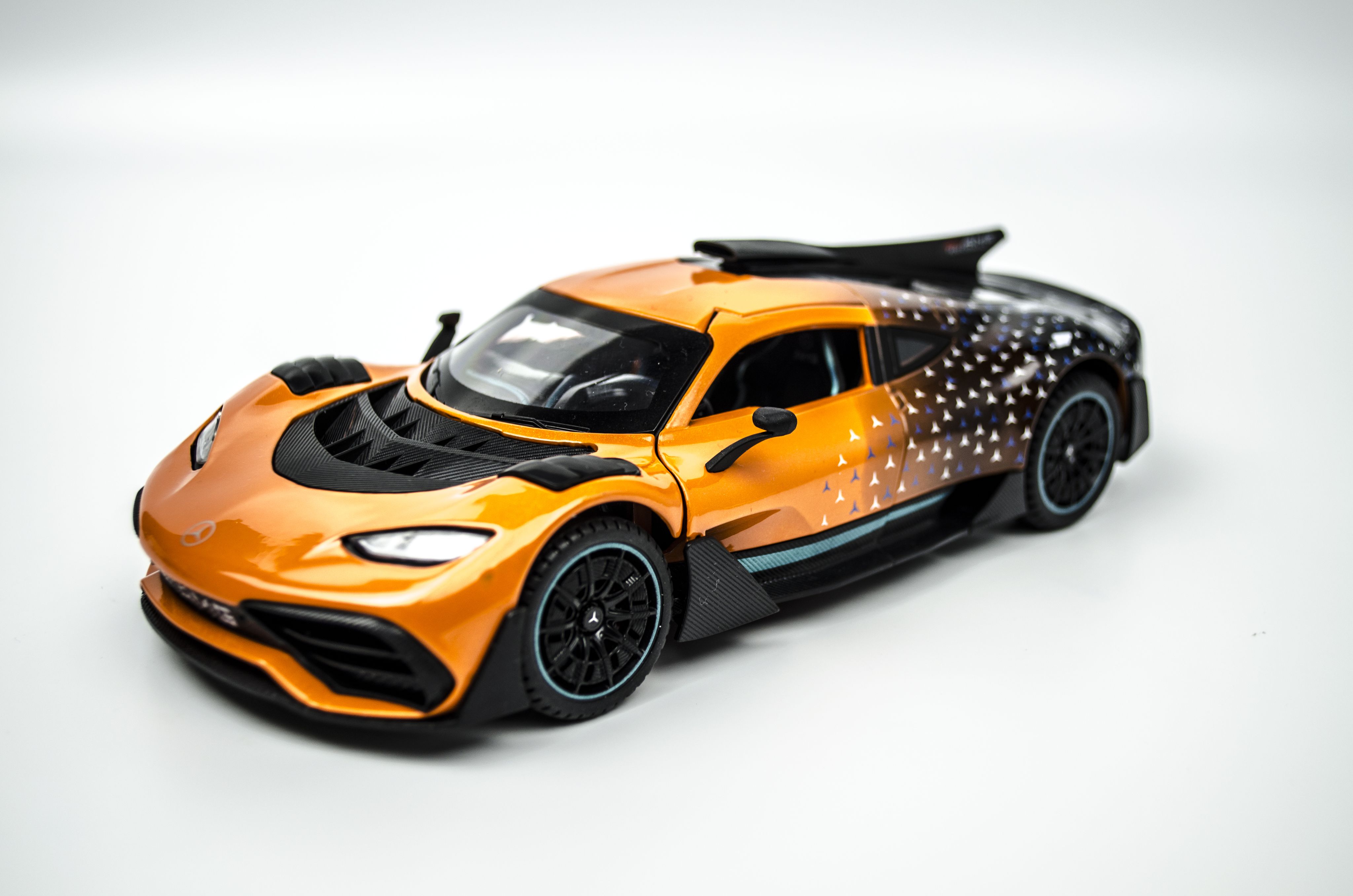Project One Model 5 Масштабная модель Mercedes-Benz AMG Project One / Масштаб 1:24 купить ...