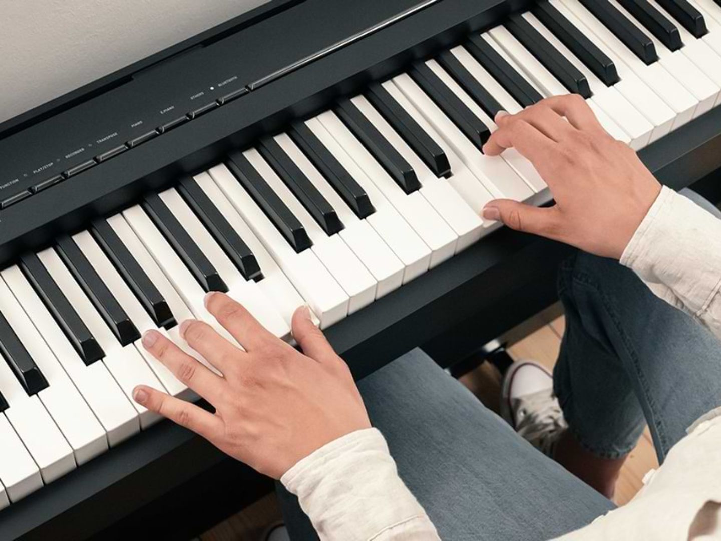 Kawai ES120 - портативное цифровое пианино с 88 взвешенными клавишами ...