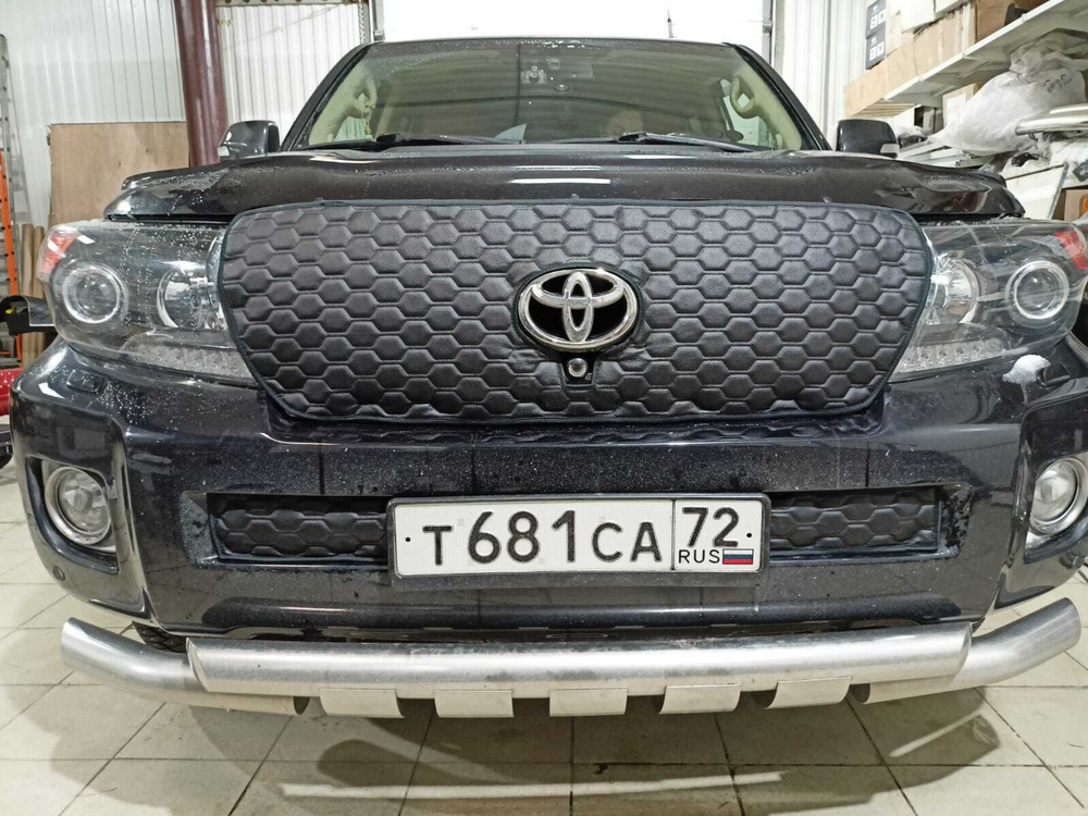 Утеплитель радиатора и бампера для Toyota Land Cruiser lc 200 ТОЙОТА ЛЕНД КРУЗЕР (2012 -2015)С Камерой #1