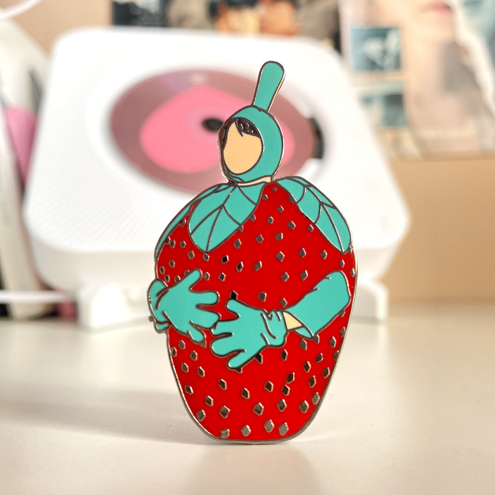 Пин значок Хосок J-Hope клубника / K-pop БТС BTS / Металлический эмаль ...