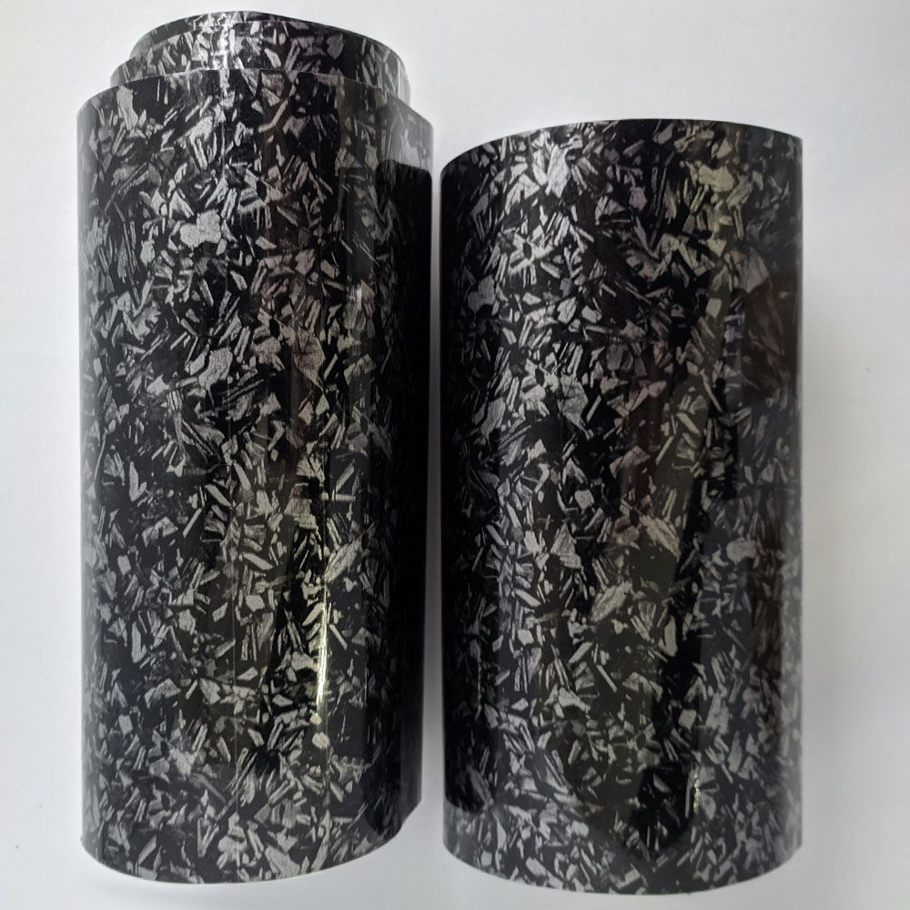 Виниловая пленка глянцевый черно-серебристый кованый карбон 152х60 см -  купить с доставкой по выгодным ценам в интернет-магазине OZON (1117334441)