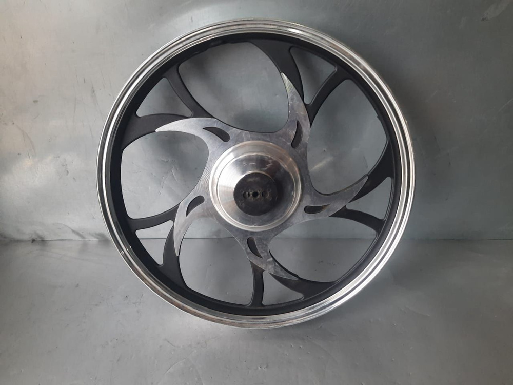 диск передний мопед Альфа (1.4х17, под ось 10мм) черный - купить по ...