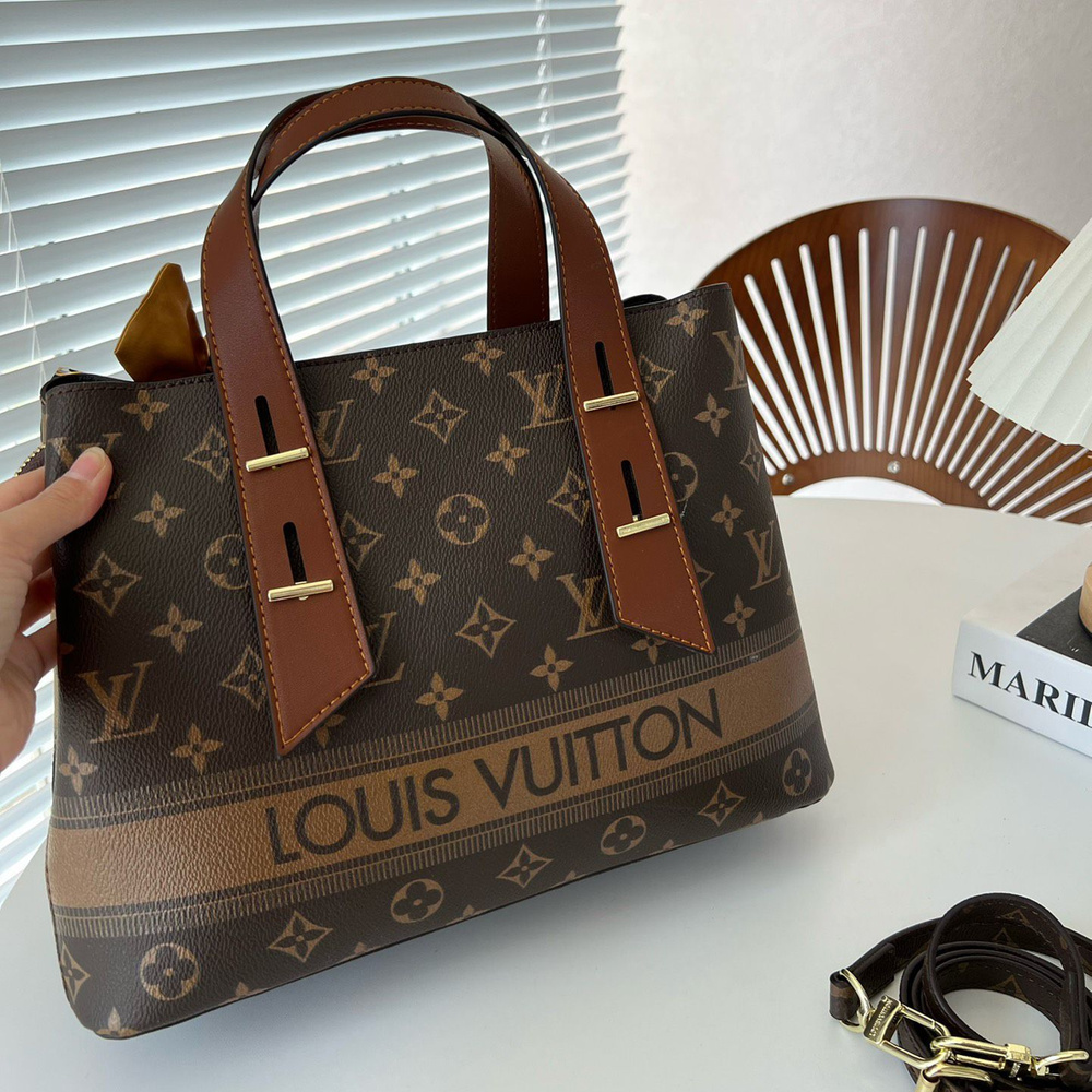 Louis Vuitton Сумка на плечо кросс-боди #1