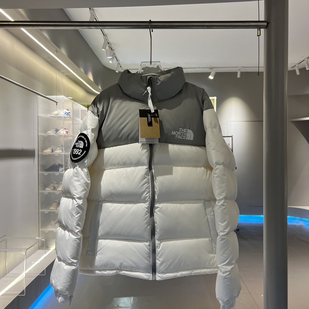 Пуховик The North Face M 1996 Retro Nuptse Jacket #1