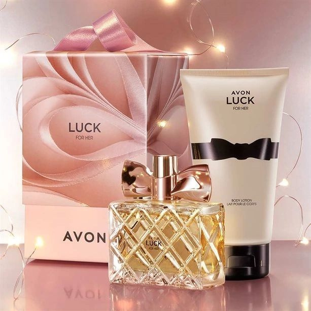 Косметички AVON