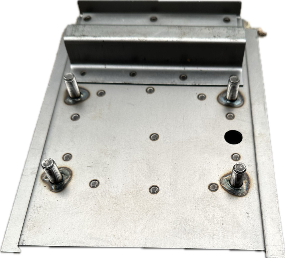 Площадка крепления реактивной тяги ваз 2123 шеви нива - купить по ...