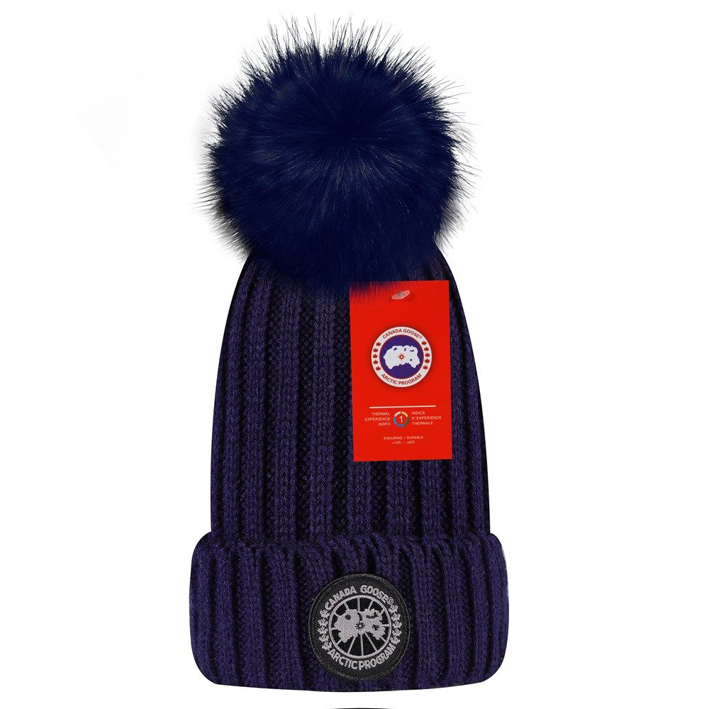 Шапка CANADA GOOSE #1