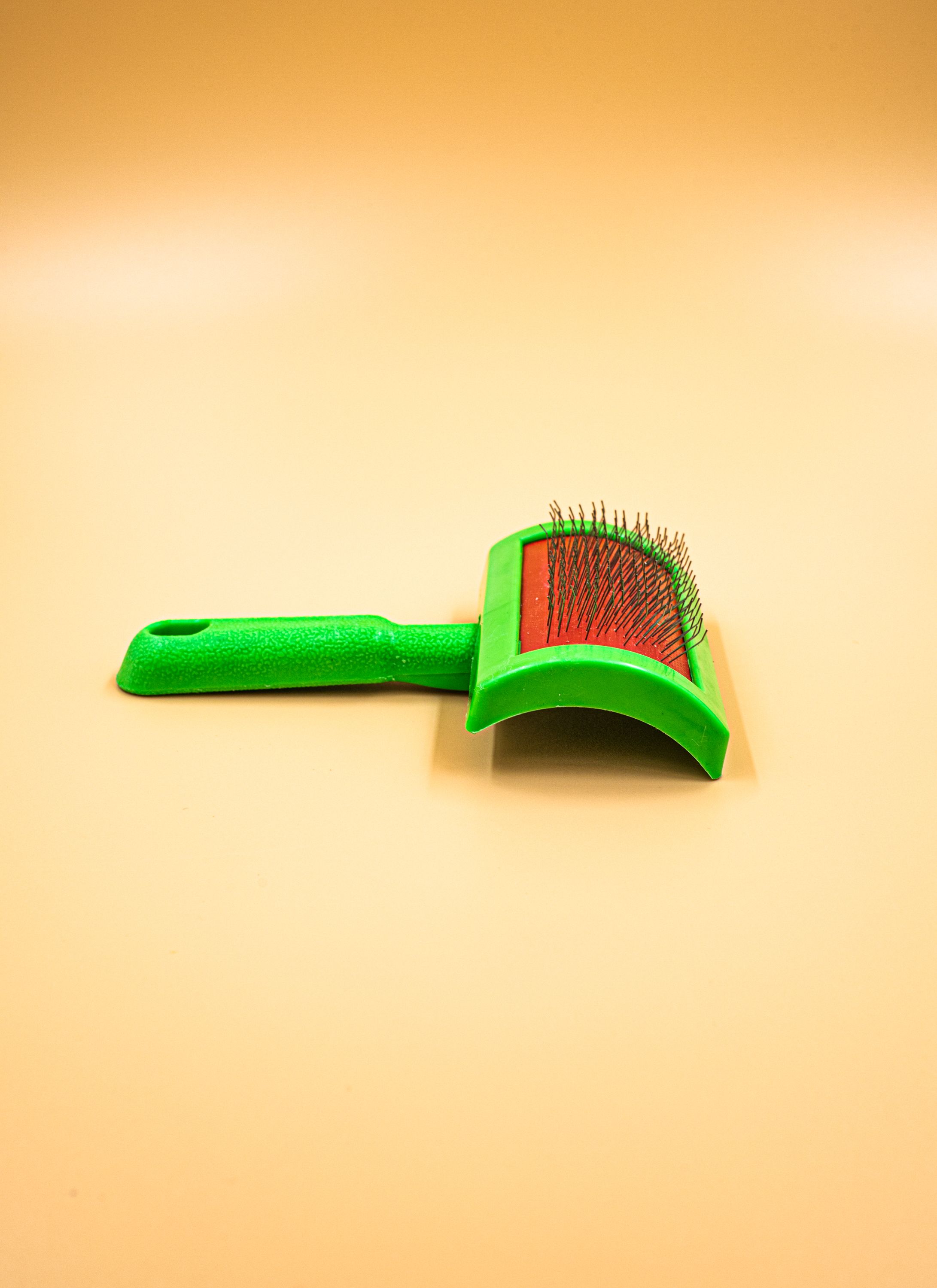 Пуходерка щетка для вычесывания кошек и собак - купить с доставкой по ...