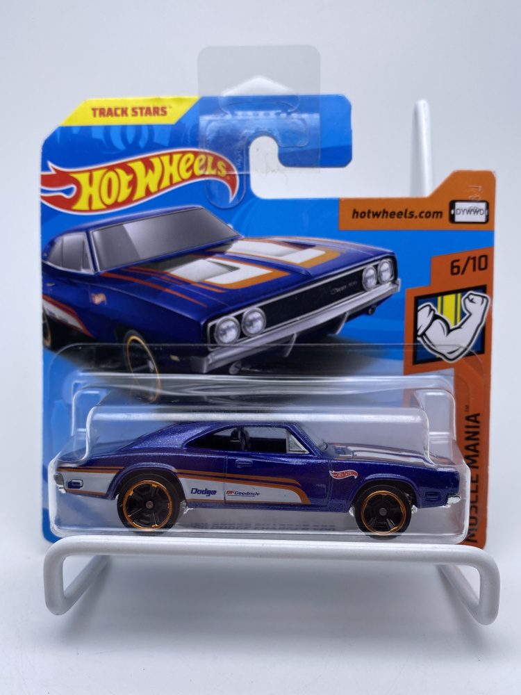 Hot Wheels Редкая модель 69 Dodge Charger 500 из серии Muscle Mania 2018 на короткой карте