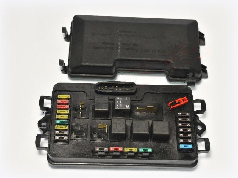 Блок предохранителей ВАЗ 2114, 2115, 2109, 21099, 367.3722М, 21150 ...