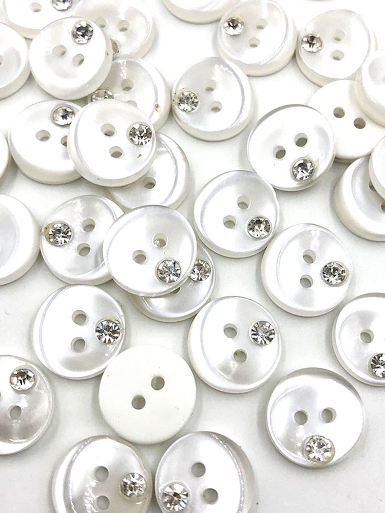 Пуговицы пластиковые рубашечные с кристаллом. 12 мм, 2 отверстия (10 ...