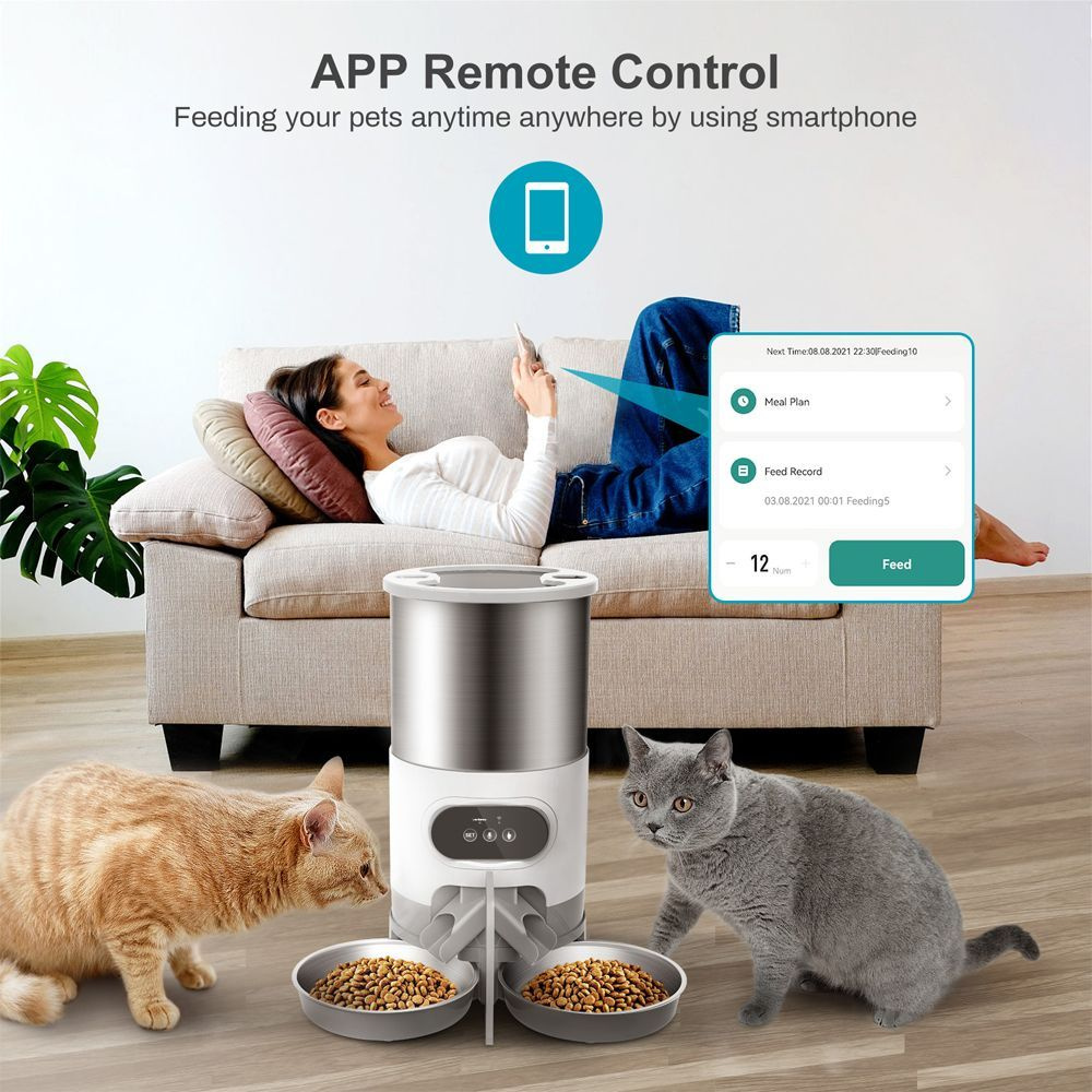 Remote control cat store feeder