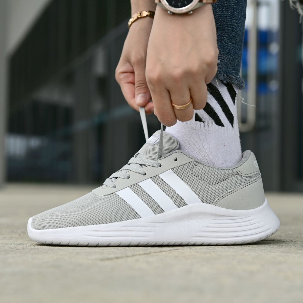 Adidas кроссовки sleek super