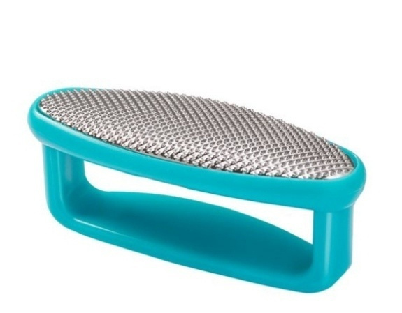 Әйелді есігі мен аузына сиғызады (фото)