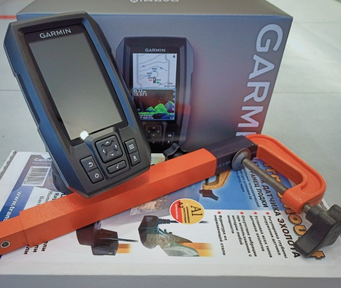 Датчик эхолота гармин страйкер 4. Эхолот Garmin Striker vivid 4cv. Garmin Striker vivid 4cv чехол. Крепления датчика для эхолота Garmin Striker. Крепление для датчика эхолота Гармин Страйкер 4.