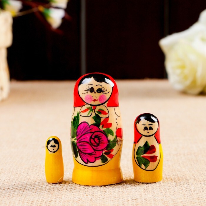 Матрешка "Семеновская", красный платок, 3 куклы, 7 см (667964)  #1