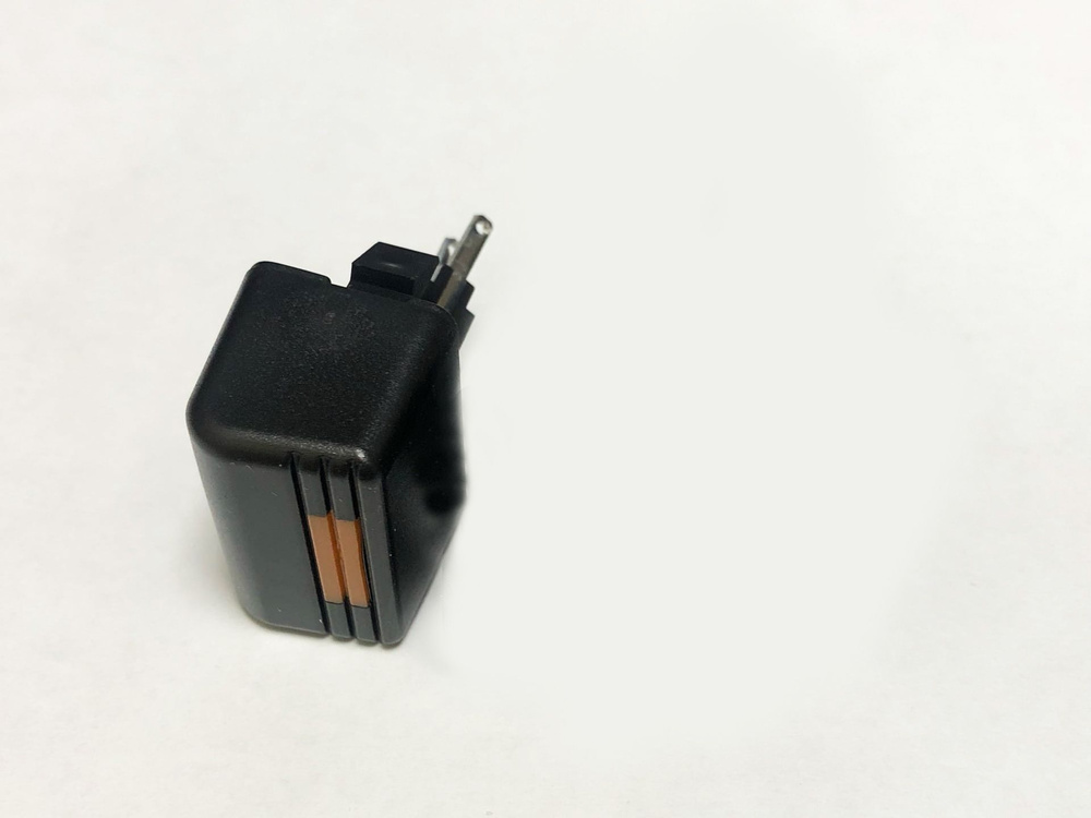 Клавиша (кнопка жёлтой подсветки) противотуманных фар ВАЗ 2110-2112 ...