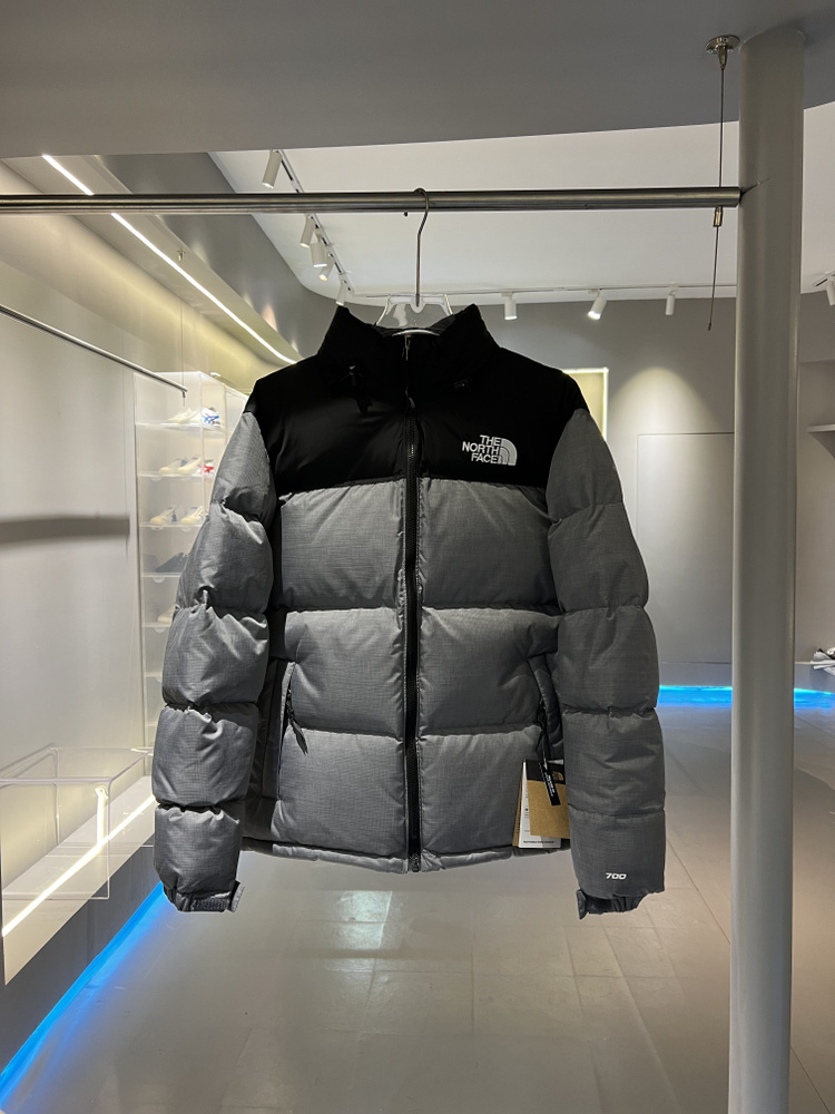 Пальто пуховое The North Face M 1996 Retro Nuptse Jacket #1