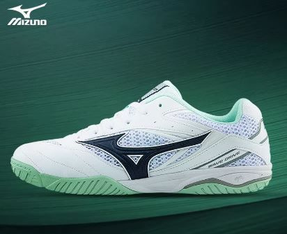 Green mizuno hotsell volleyball shoes